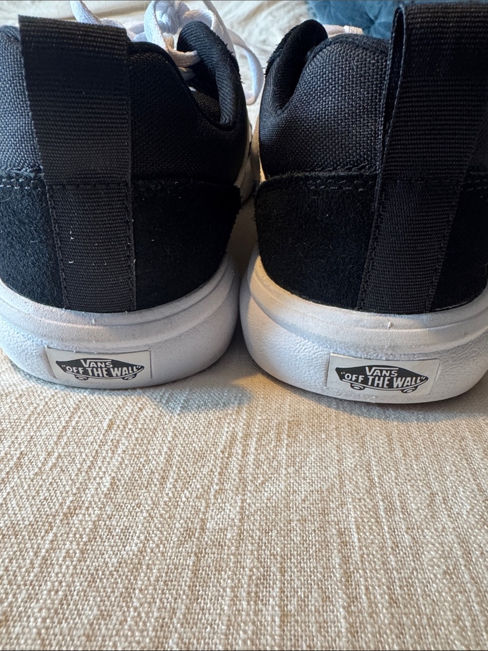 Vans - Picture 4 of 4